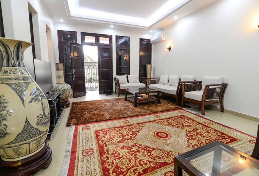 Simple house for rent in Ciputra, Tay Ho, Ha Noi